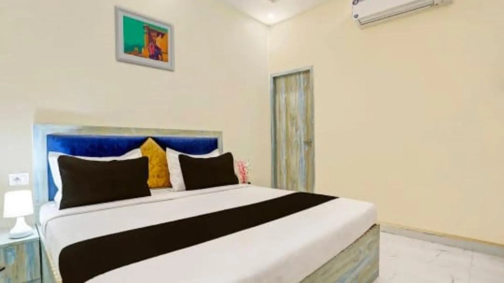 *** Ξενοδοχείο Goroomgo Vrrinda Home Stay Varanasi Enjoy Free Wifi- Free Parking And Restaurent Available Ινδία